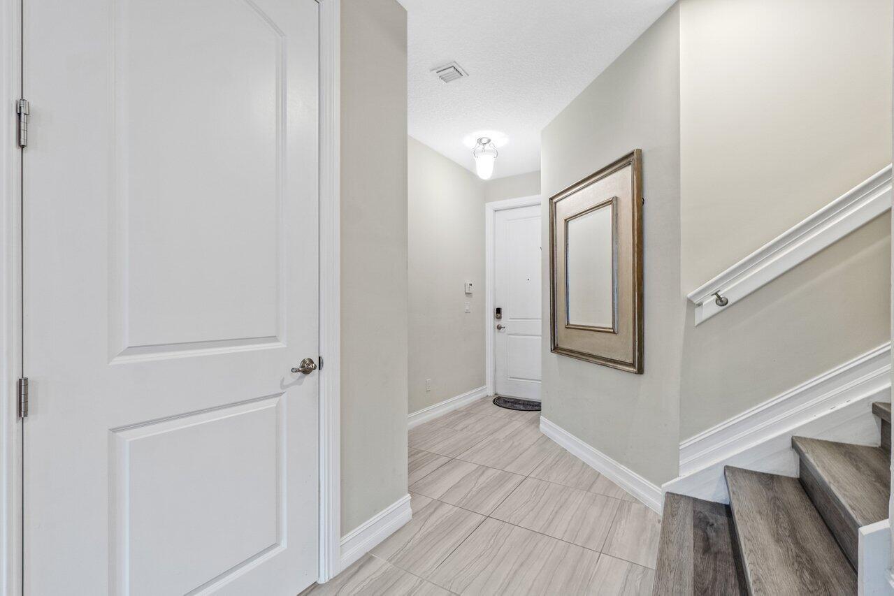 PARK CENTRAL AT CYPRESS K - Residential Lease