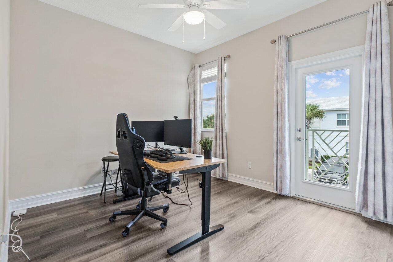 PARK CENTRAL AT CYPRESS K - Residential Lease