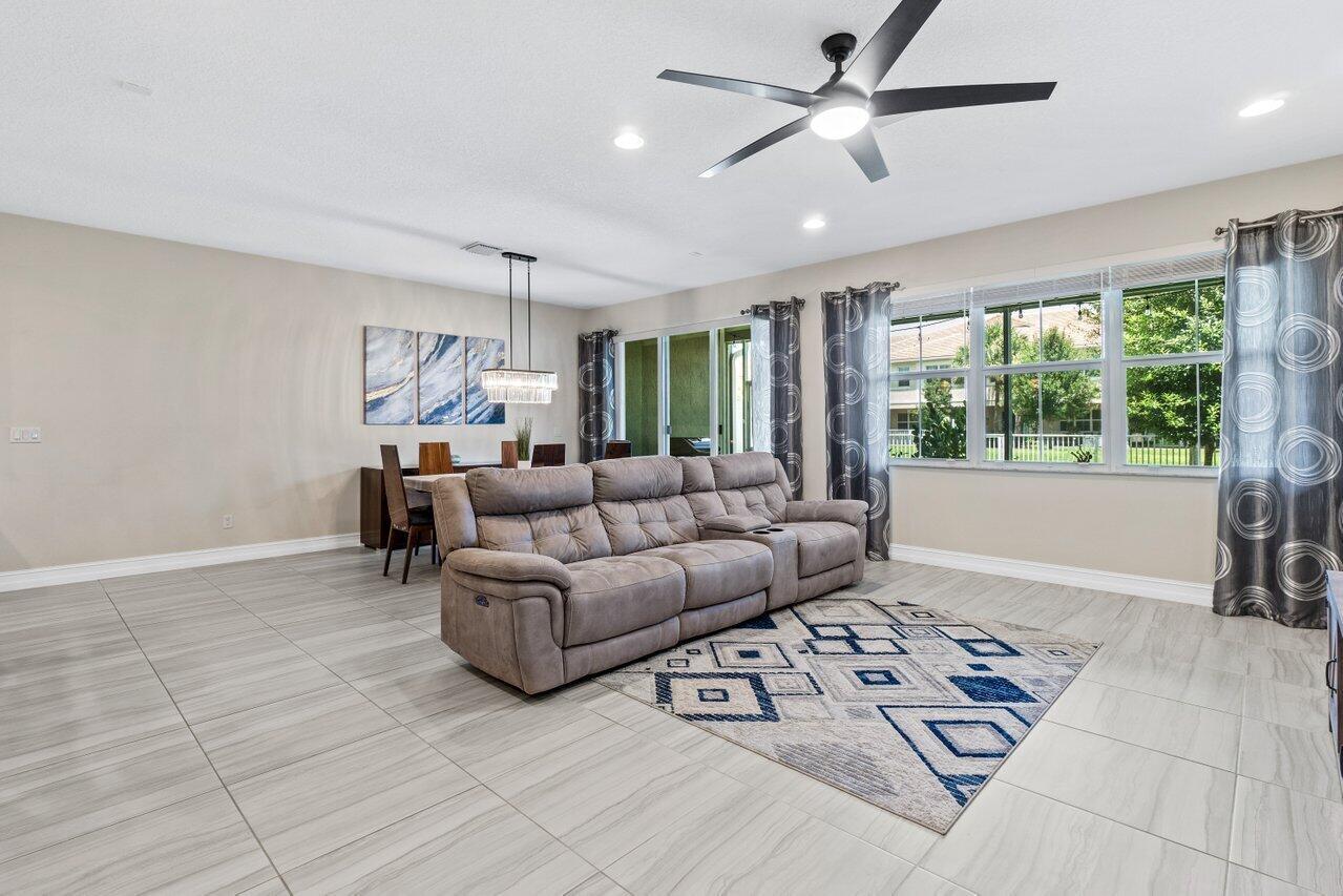 PARK CENTRAL AT CYPRESS K - Residential Lease