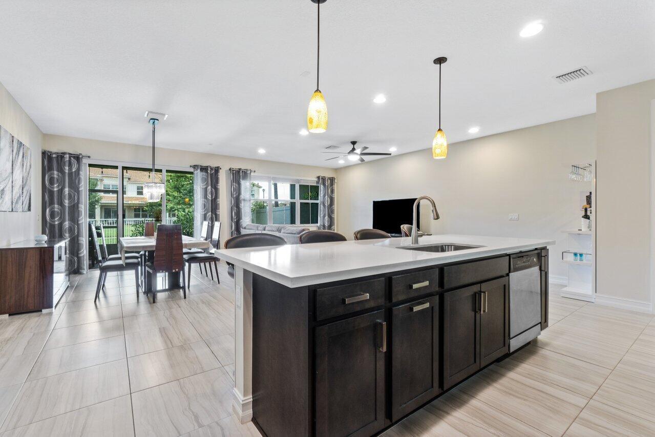 PARK CENTRAL AT CYPRESS K - Residential Lease