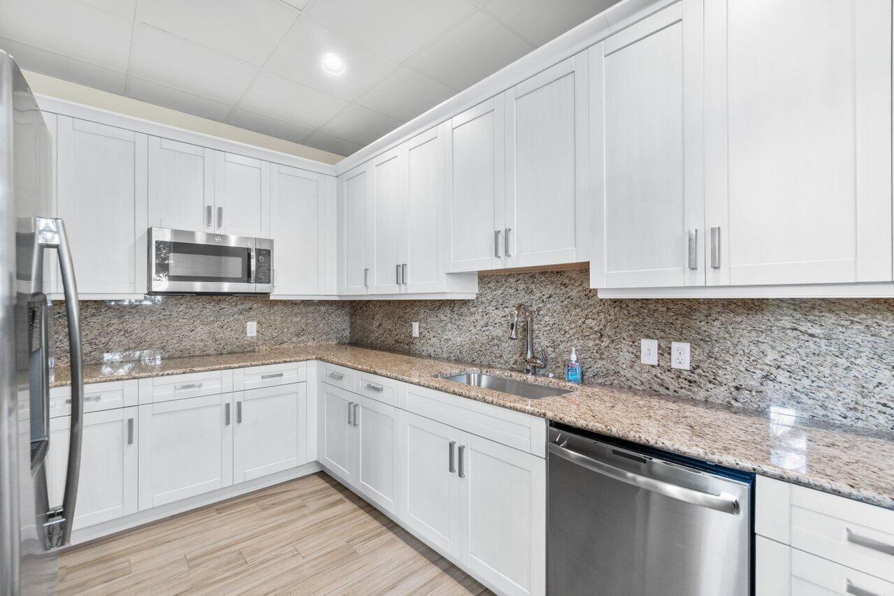 PARK CENTRAL AT CYPRESS K - Residential Lease