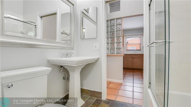 Sandy Ashley 127-36 B - Residential Lease