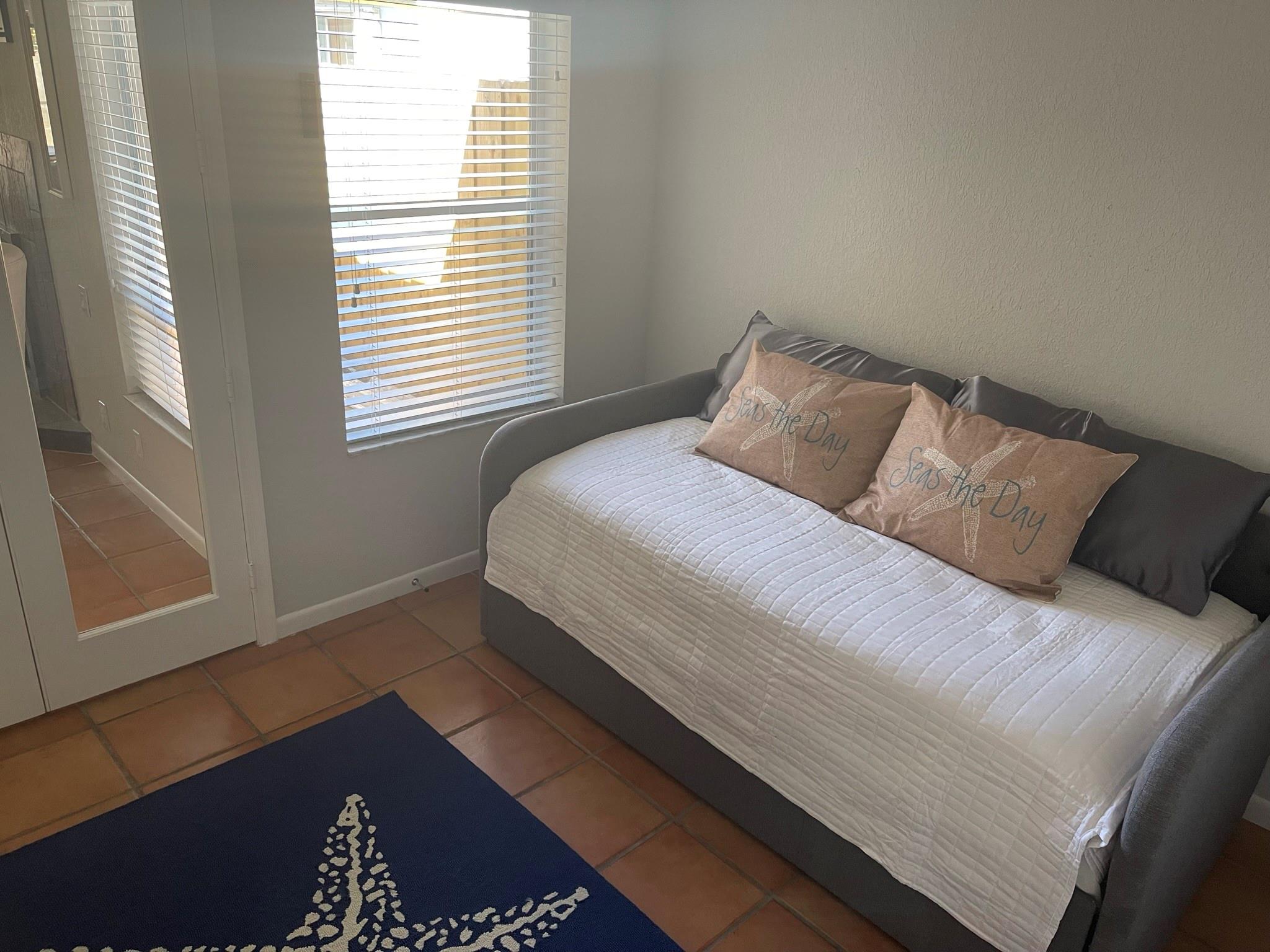 Sandy Ashley 127-36 B - Residential Lease