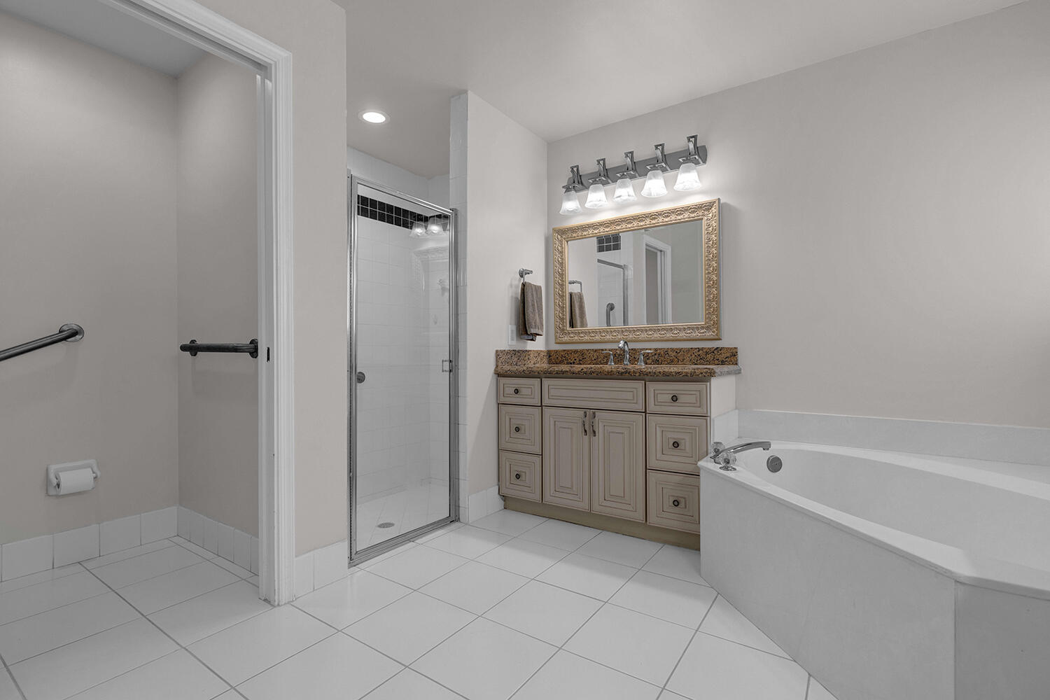 Crescent Lakes - Residential
