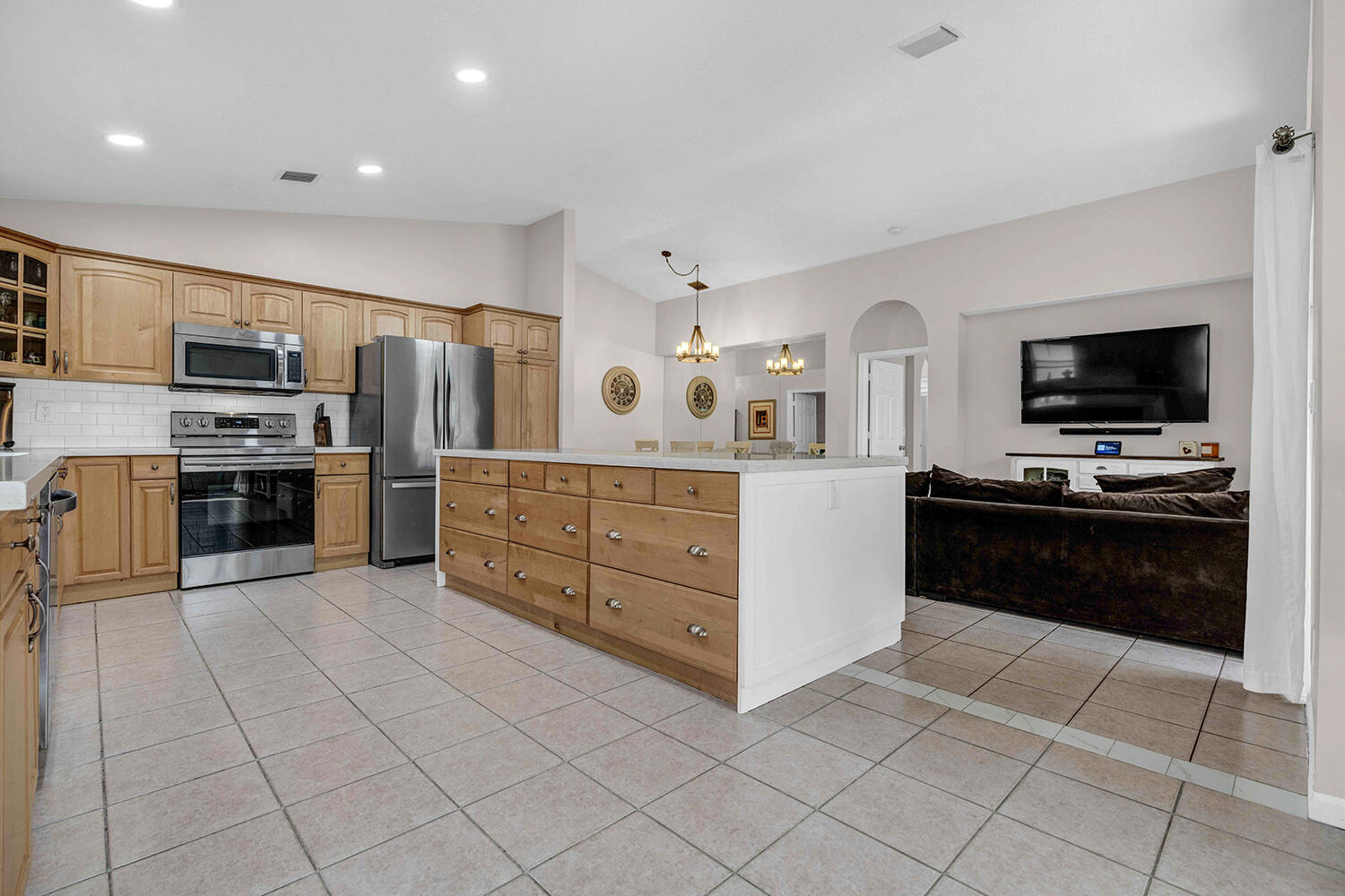 Crescent Lakes - Residential