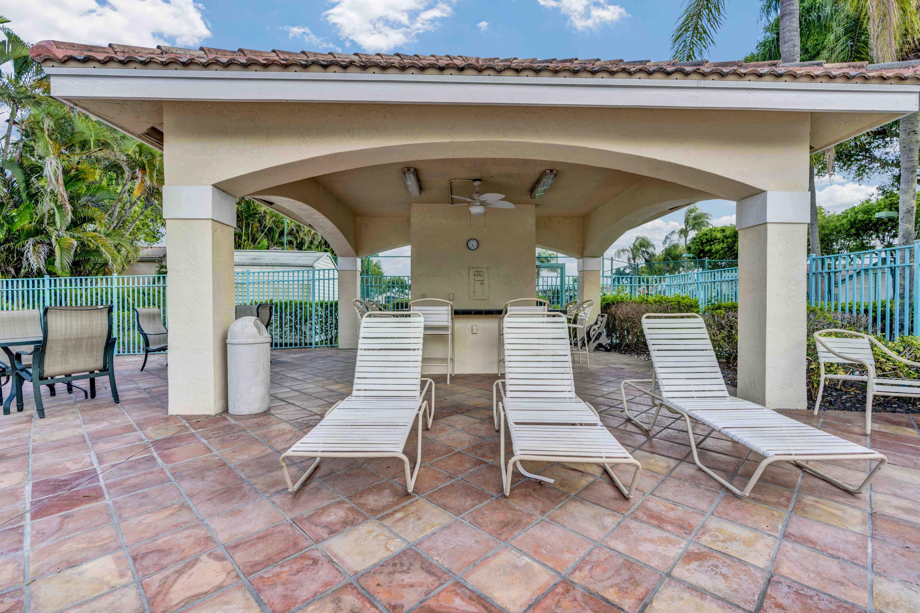 Crescent Lakes - Residential