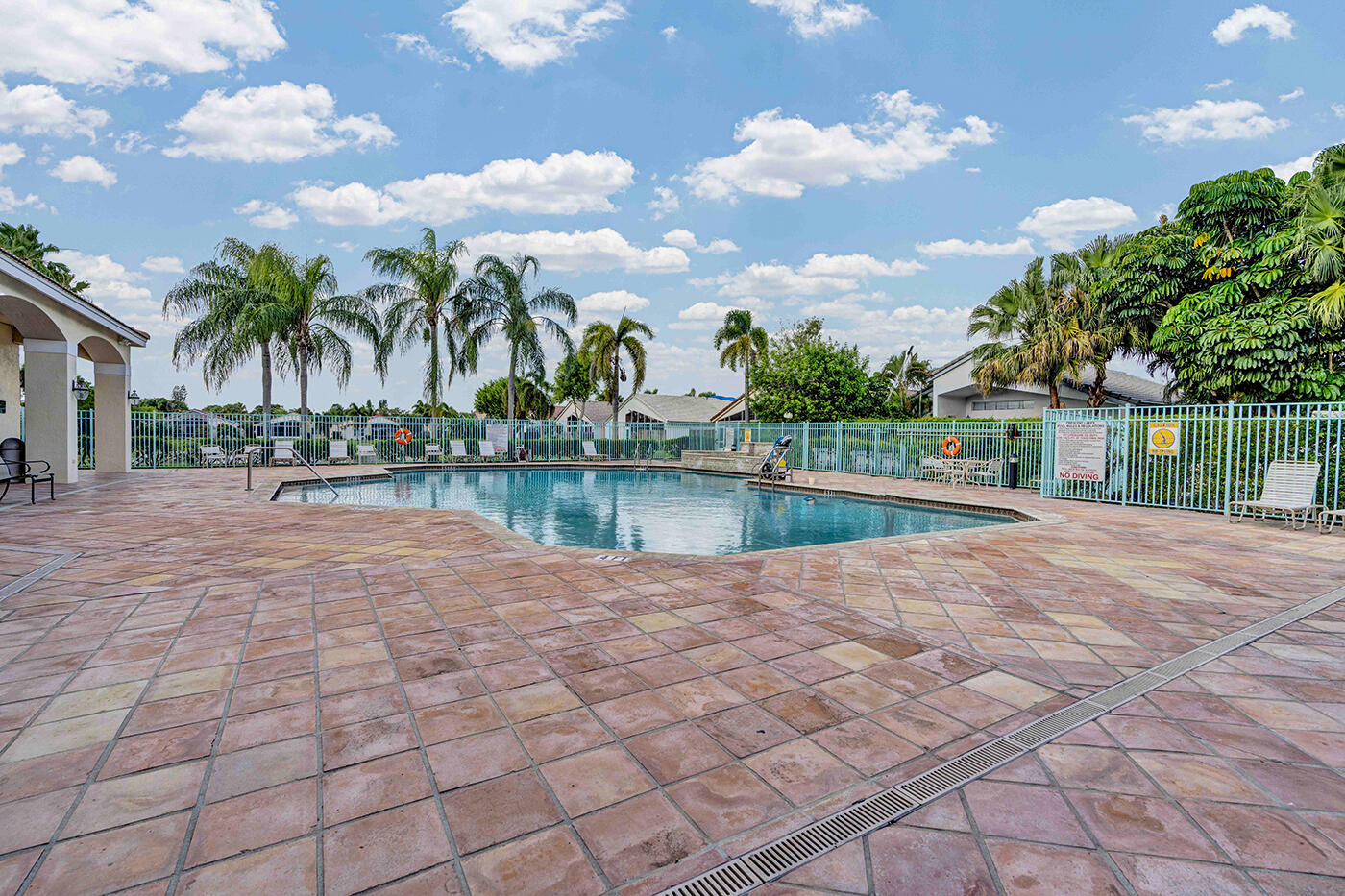 Crescent Lakes - Residential