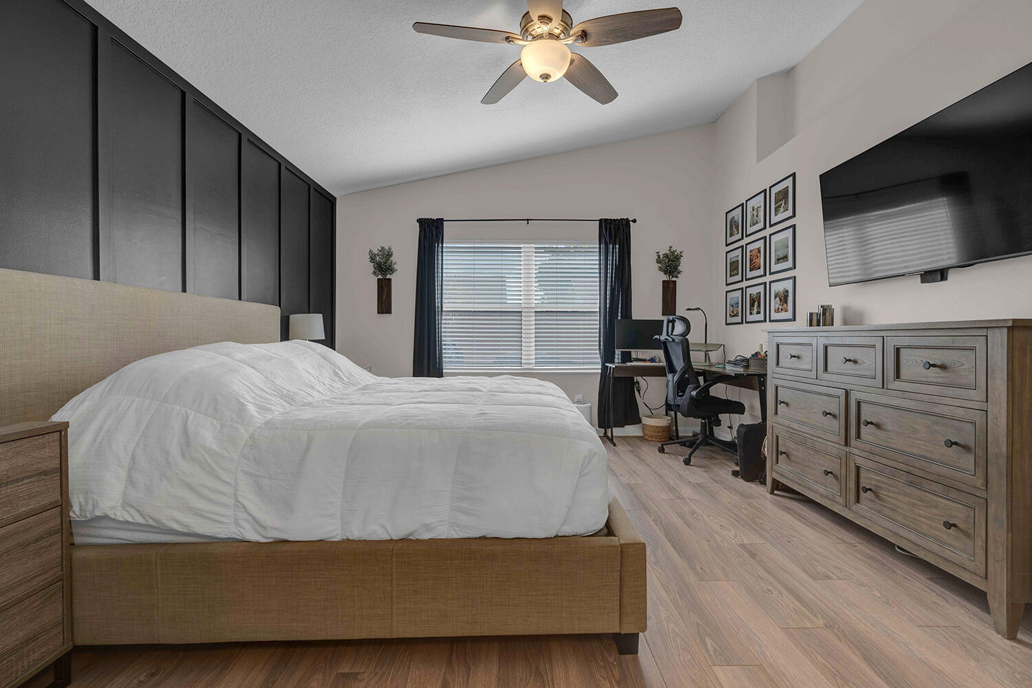 Crescent Lakes - Residential