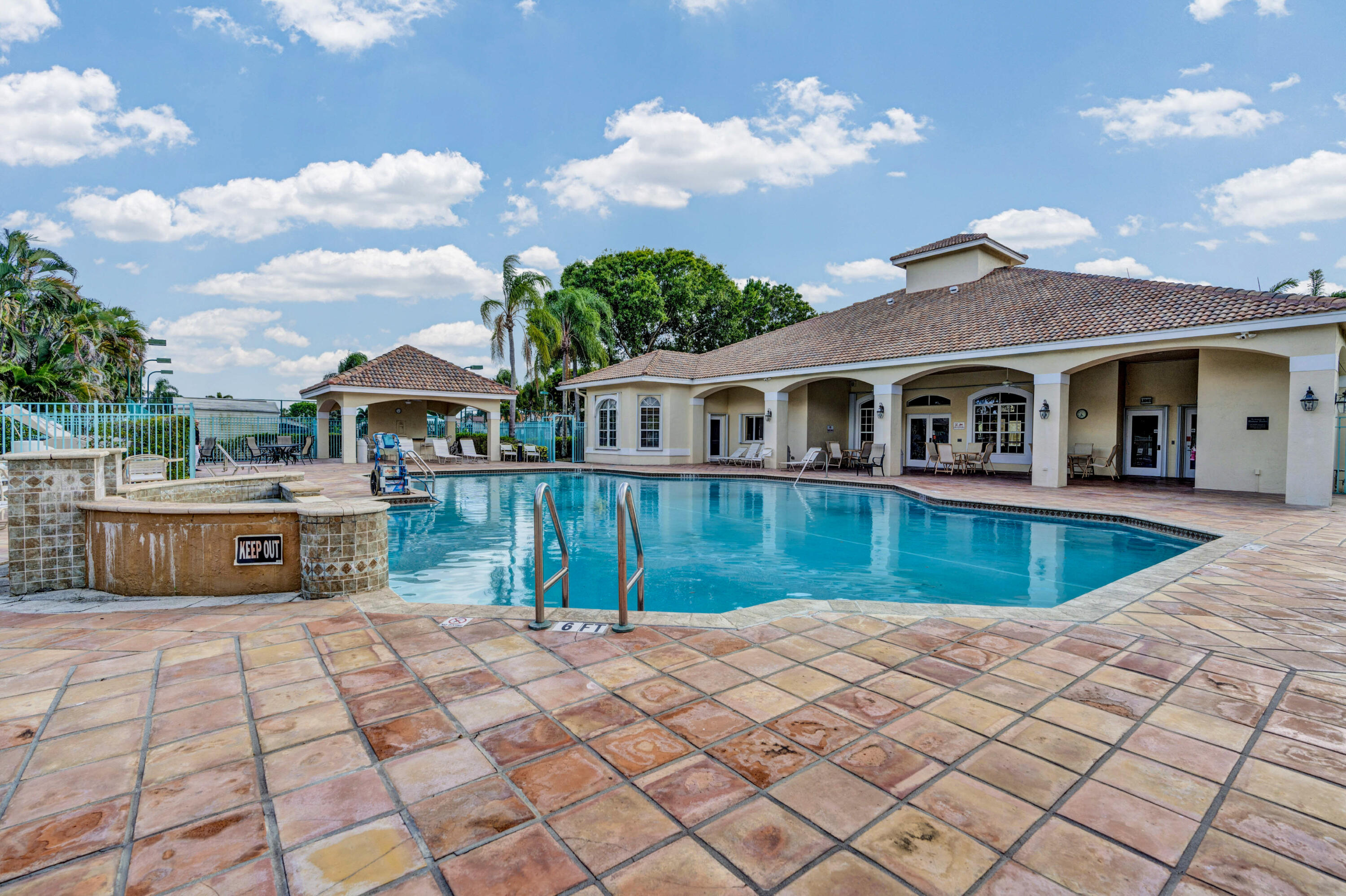 Crescent Lakes - Residential