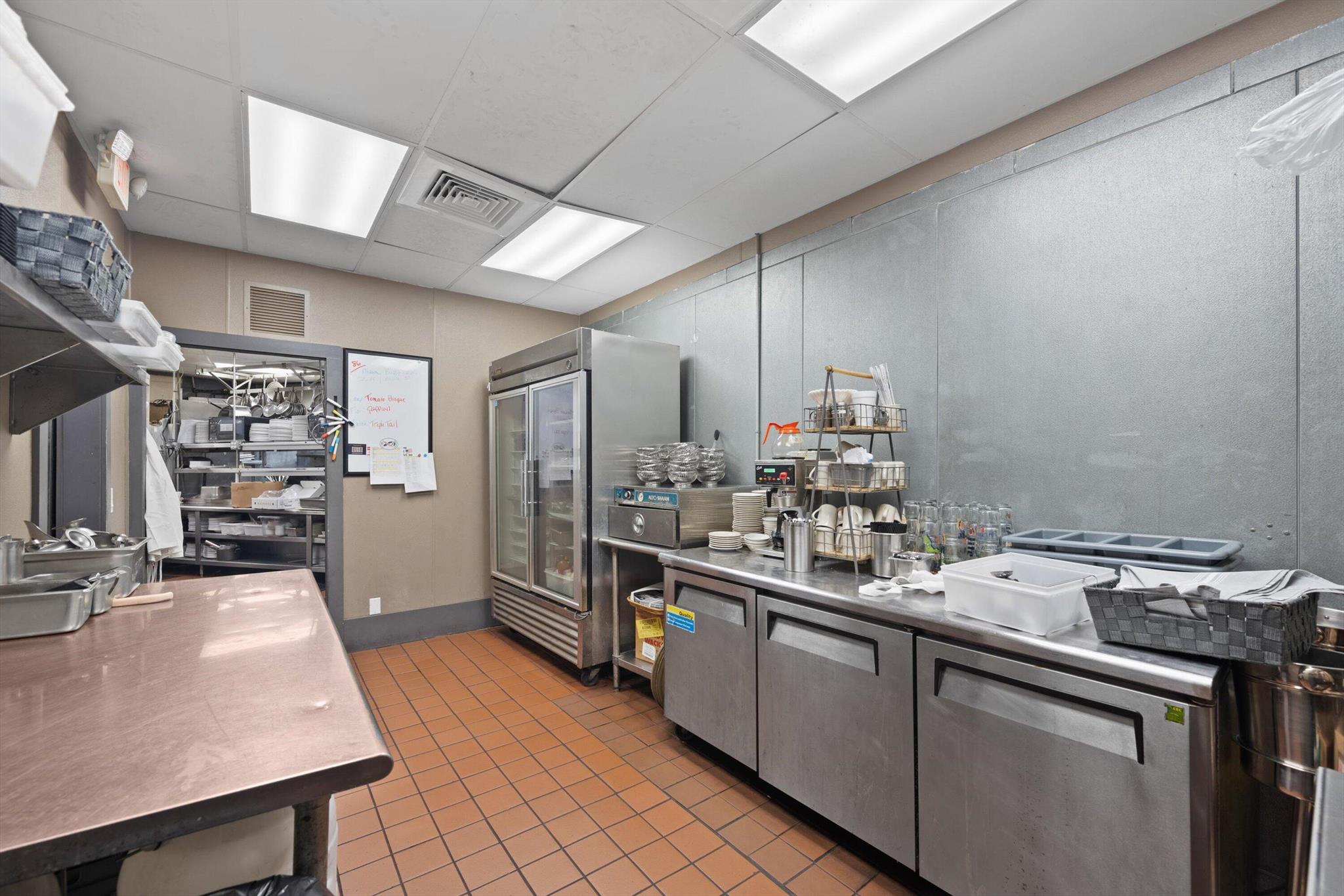 RIVERSIDE PARK - Commercial Sale