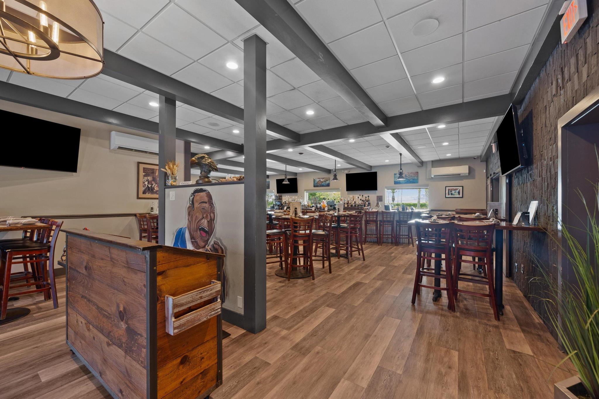 RIVERSIDE PARK - Commercial Sale