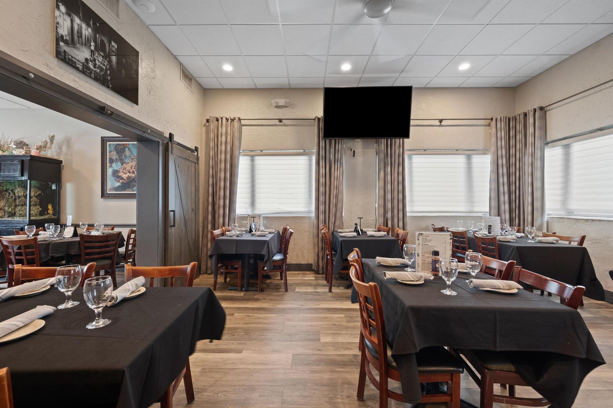 RIVERSIDE PARK - Commercial Sale