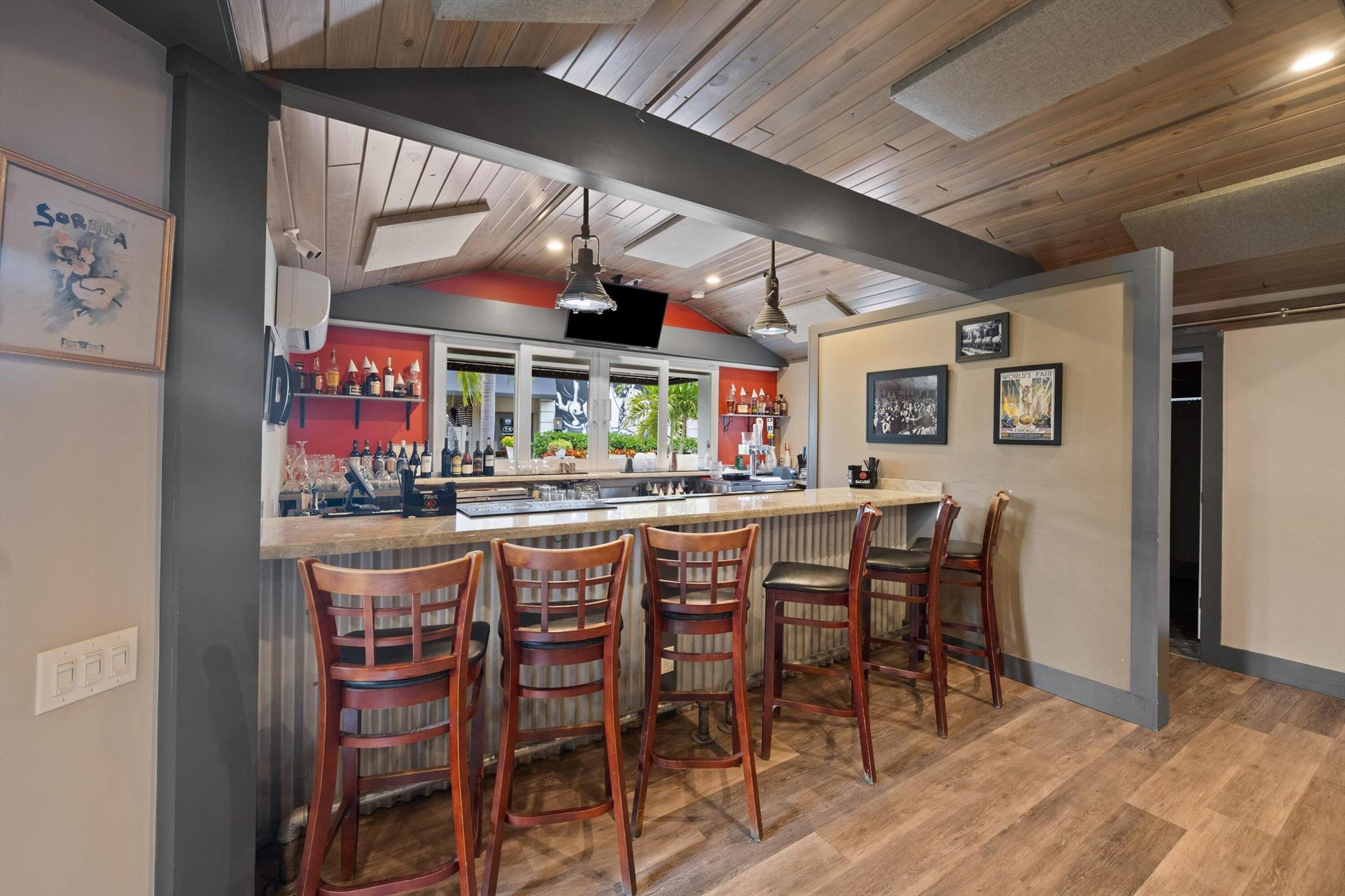 RIVERSIDE PARK - Commercial Sale