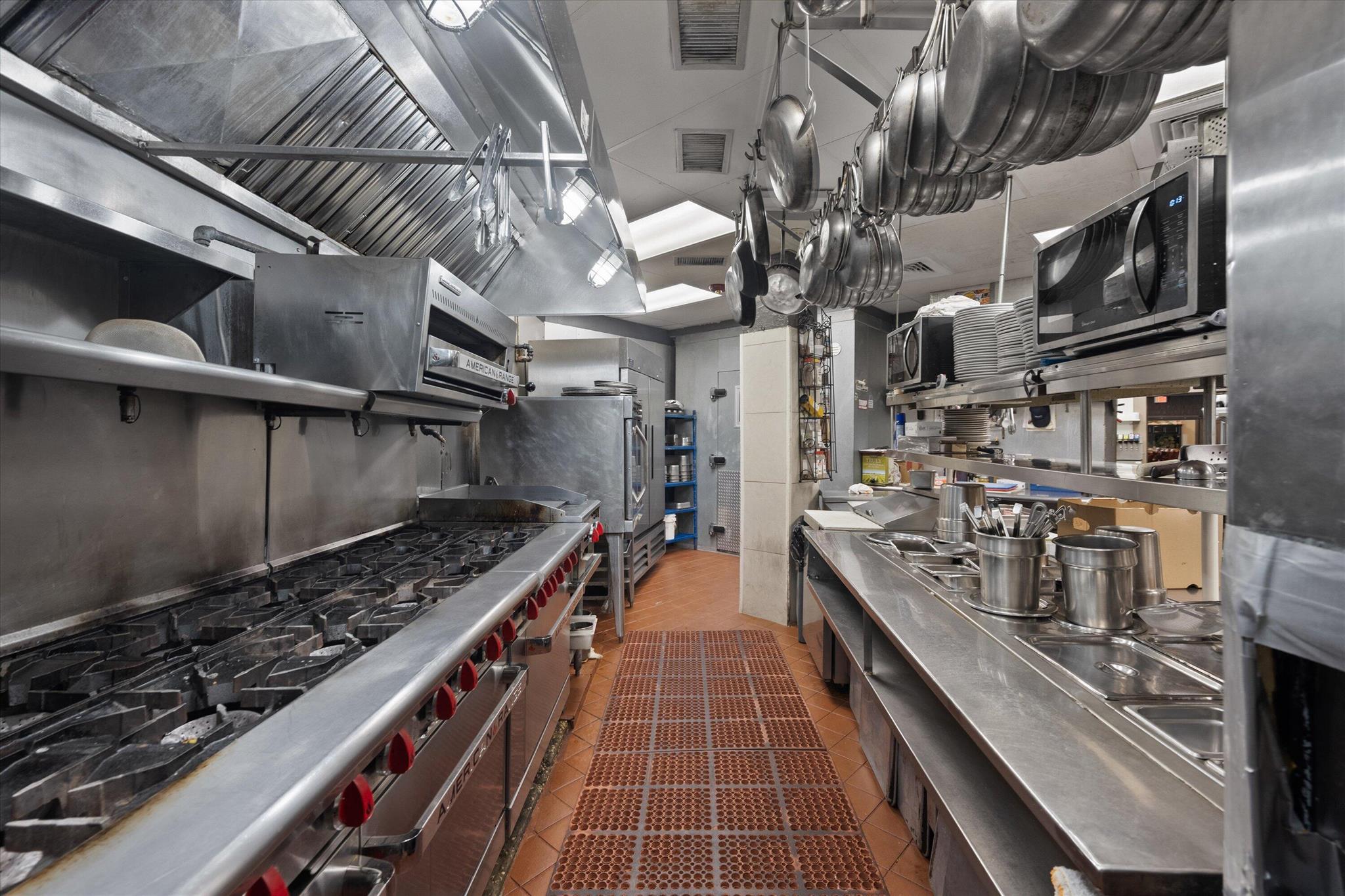 RIVERSIDE PARK - Commercial Sale