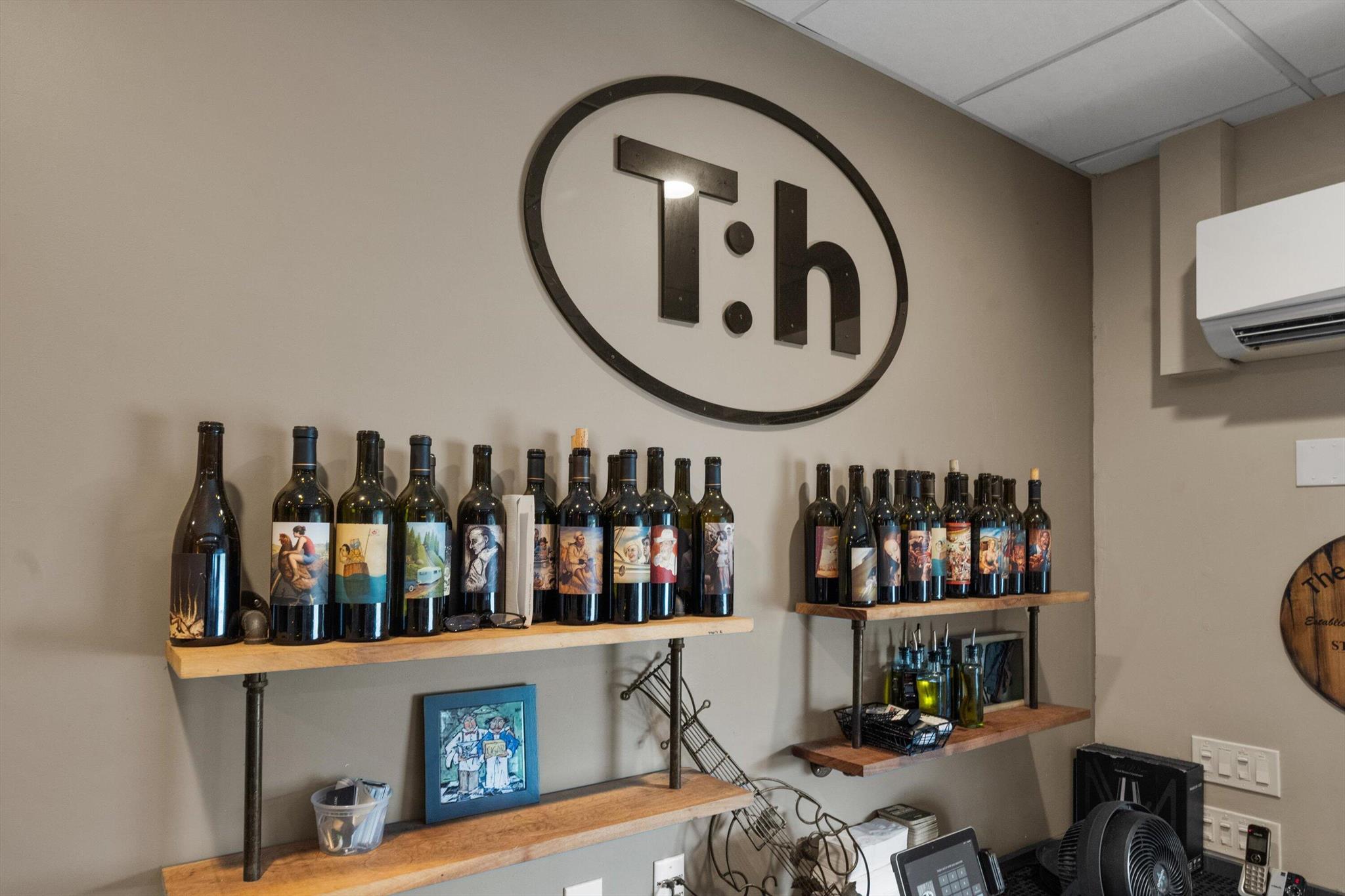 RIVERSIDE PARK - Commercial Sale