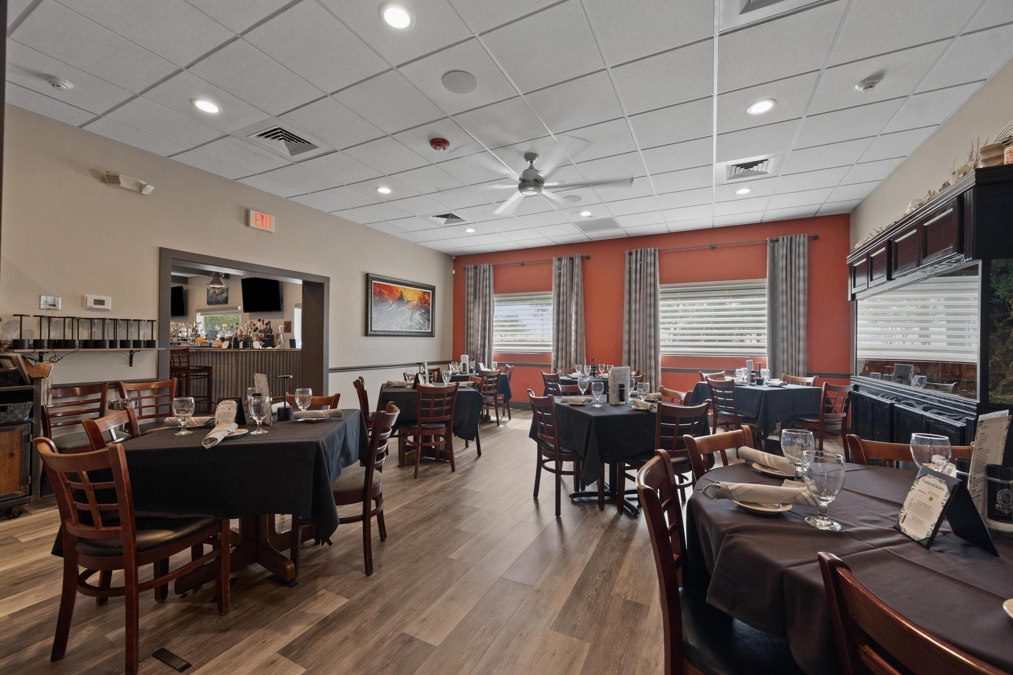 RIVERSIDE PARK - Commercial Sale