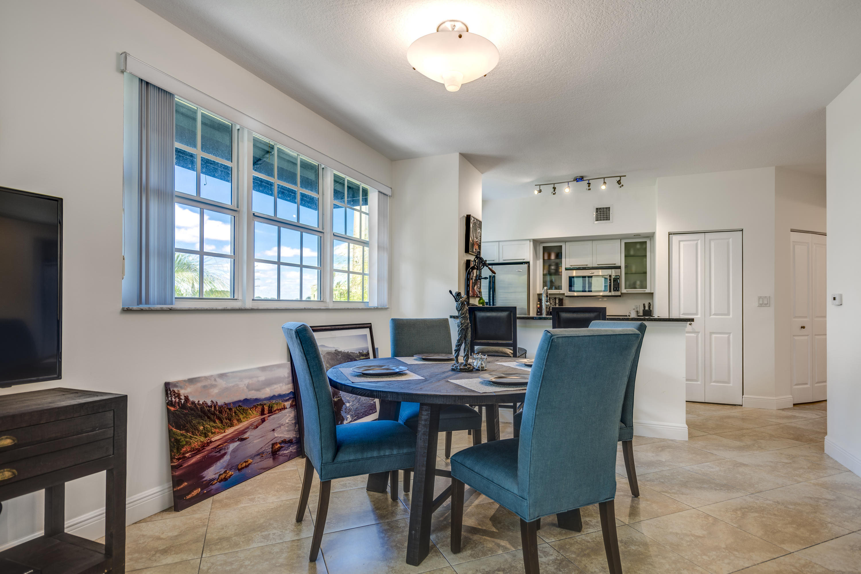 Astor Condo - Residential Lease