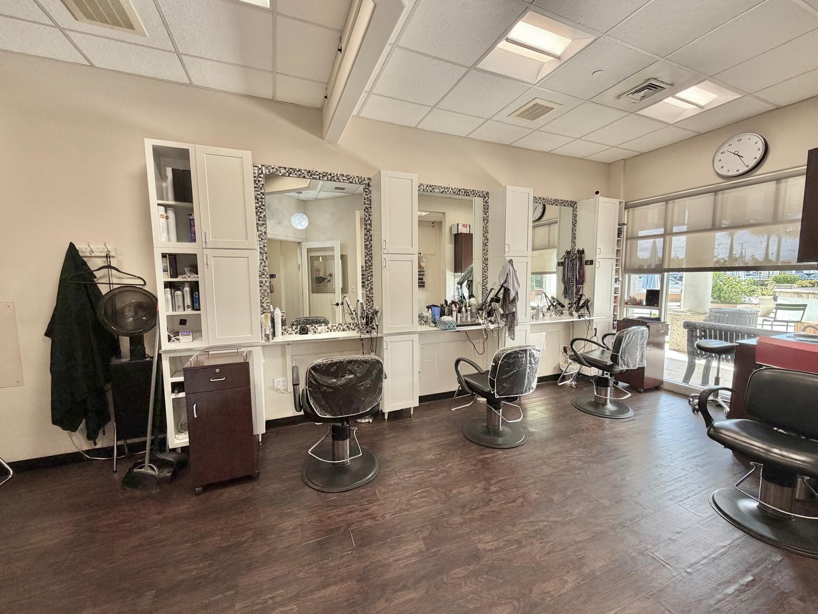 5050 CHAMPION Boulevard D4,D5,D6