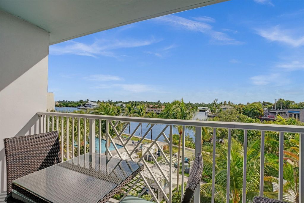Photo of 651 E Woolbright Road #407, Boynton Beach, FL 33435 (MLS # F10478372)