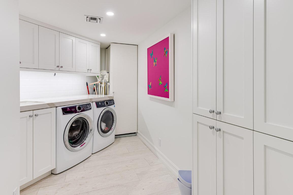 TWO THOUSAND CONDO - Residential