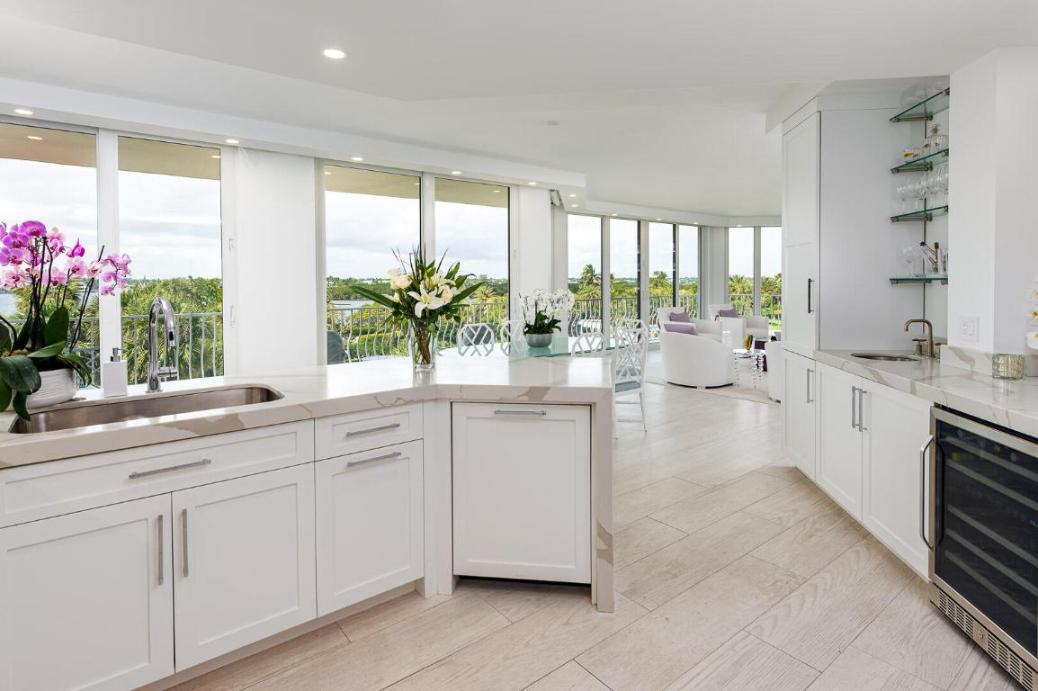 TWO THOUSAND CONDO - Residential