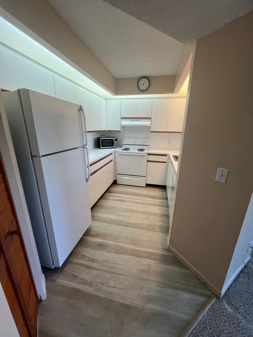 Photo of 300 SW 130th Terrace #314b, Pembroke Pines, FL 33027 (MLS # B26014311)