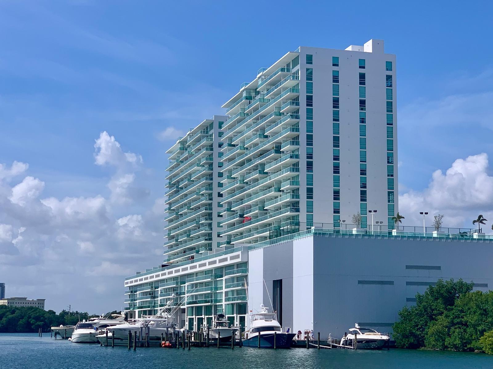 400 Sunny Isles Boulevard 1022
