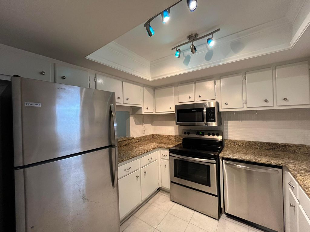 Photo of 419 US Highway 1 206E, North Palm Beach, FL 33408 (MLS # R10953320)