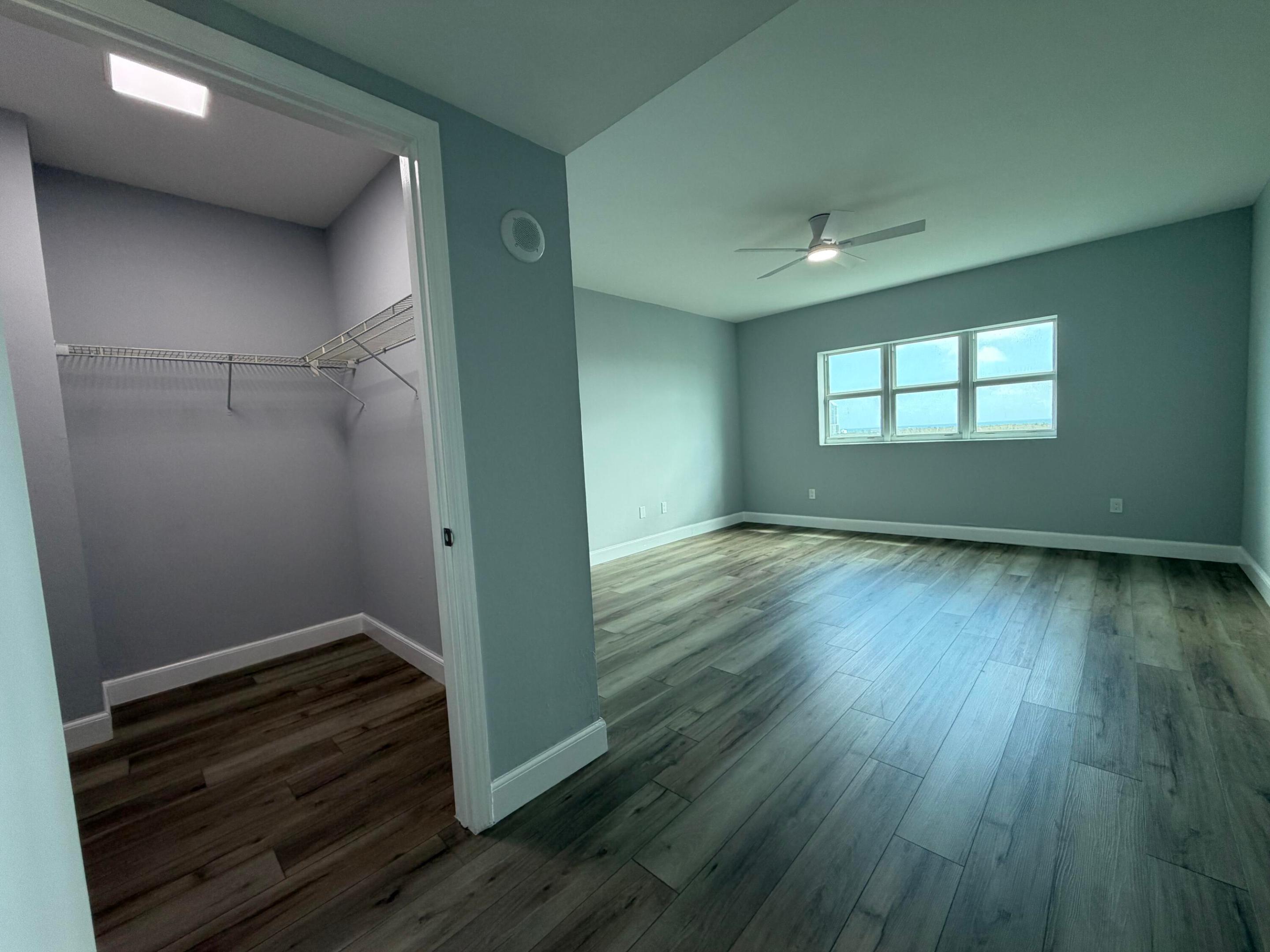 THE OAKS I CONDO - Residential