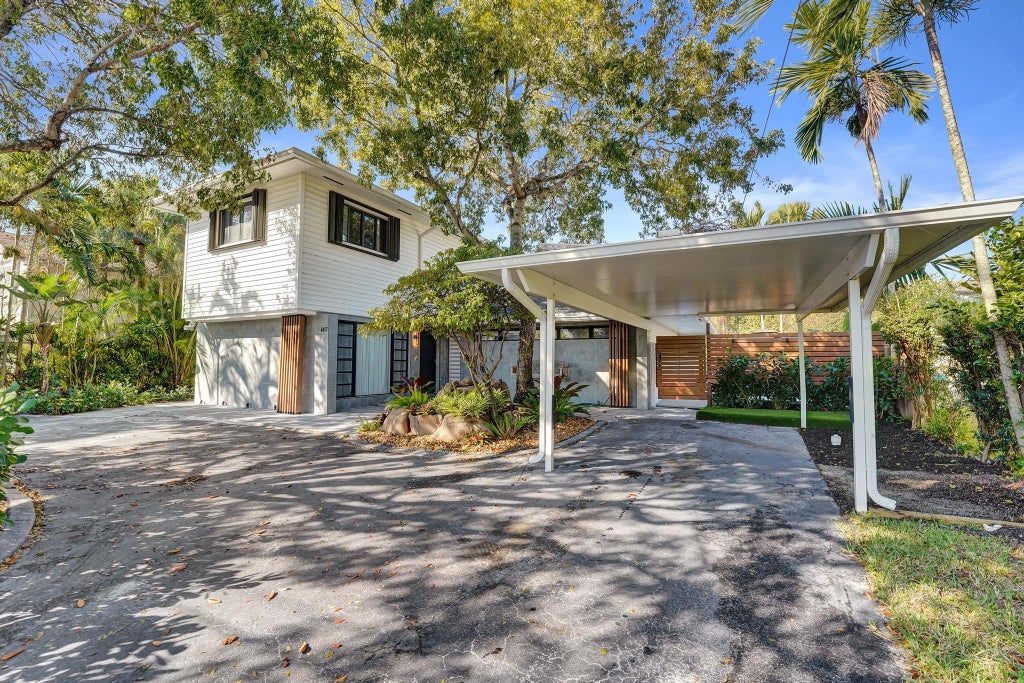 Photo of 4417 SW 38th Terrace, Fort Lauderdale, FL 33312 (MLS # B26070277)