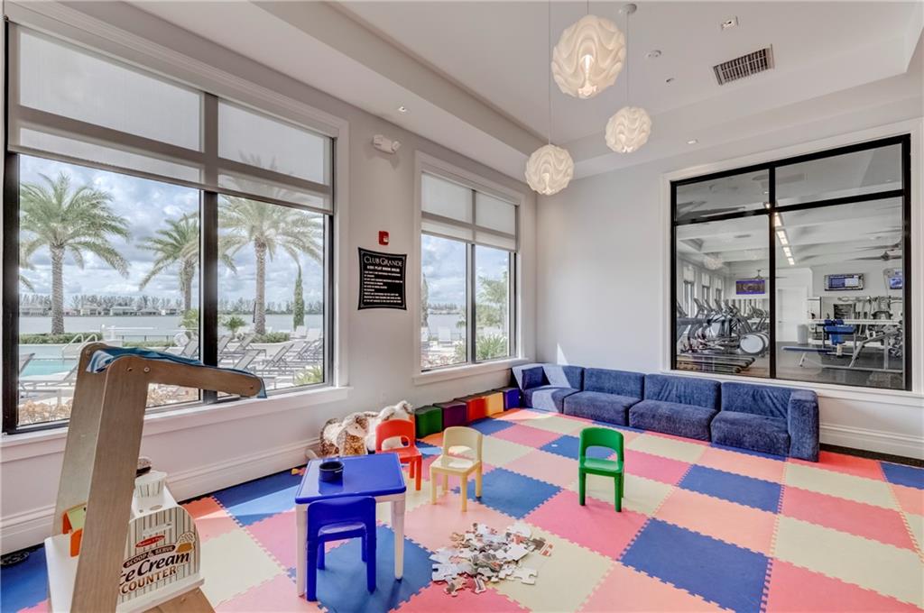 Parkland Bay 183-49 B - Residential