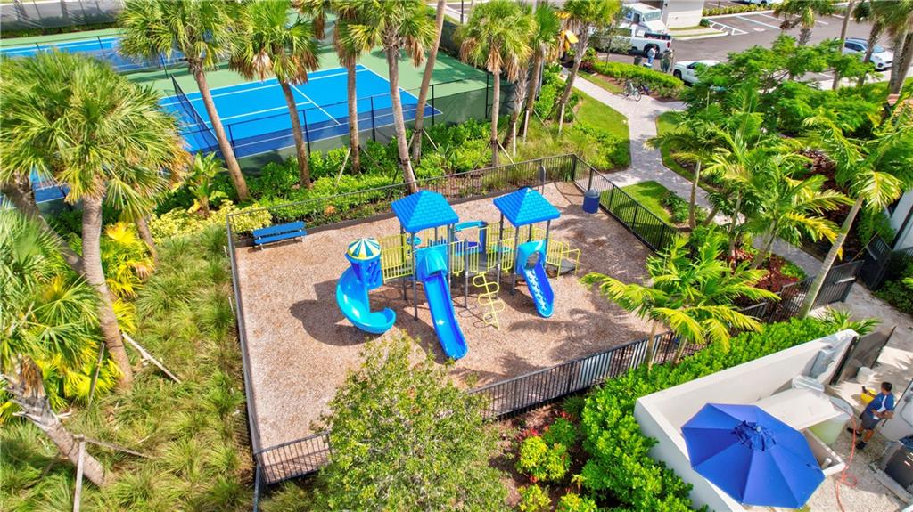 Parkland Bay 183-49 B - Residential