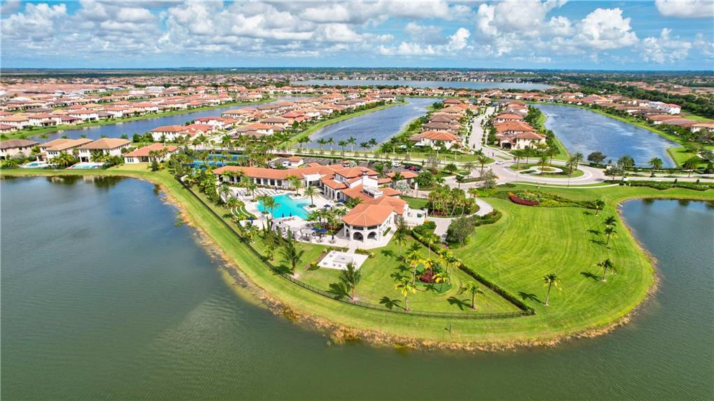 Parkland Bay 183-49 B - Residential