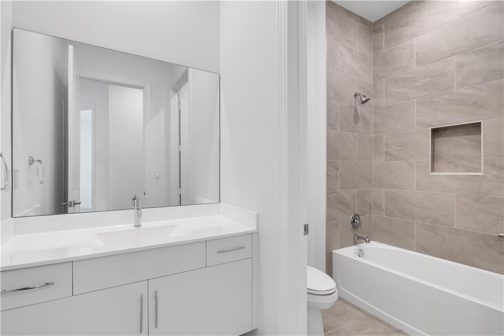 Parkland Bay 183-49 B - Residential