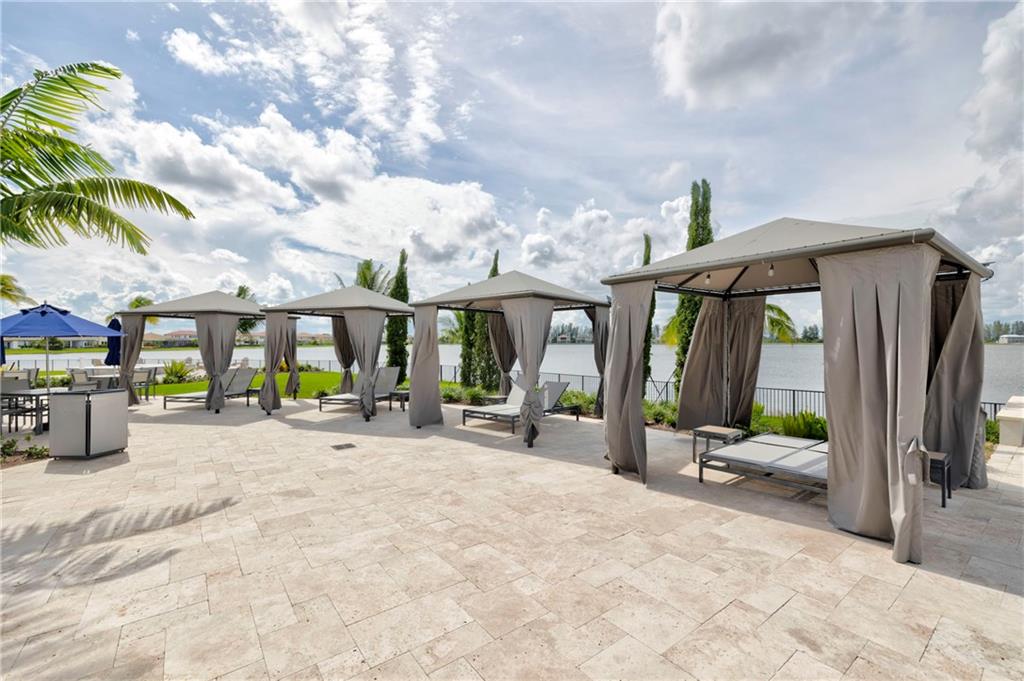 Parkland Bay 183-49 B - Residential