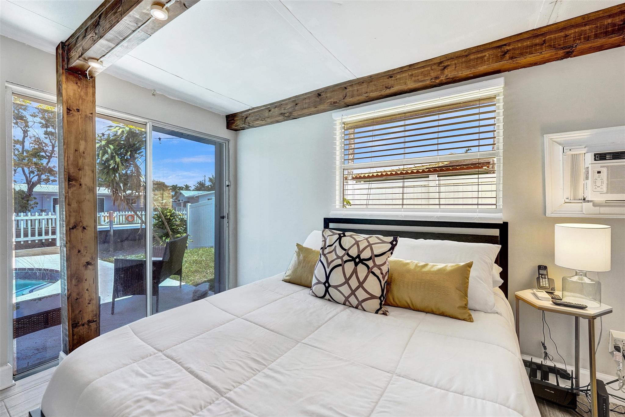 ROYAL PALM ACRES FIRST SE - Residential