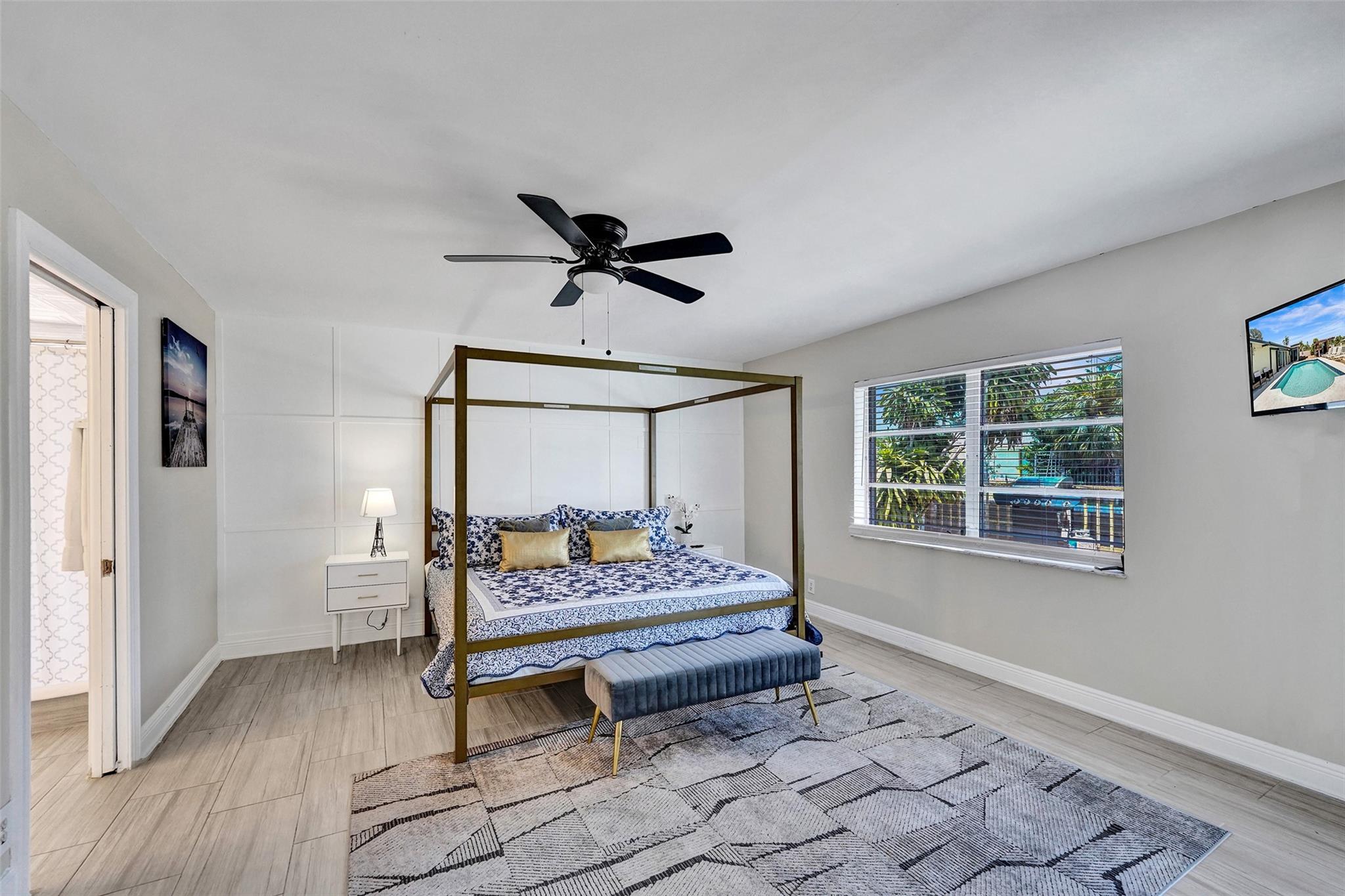 ROYAL PALM ACRES FIRST SE - Residential