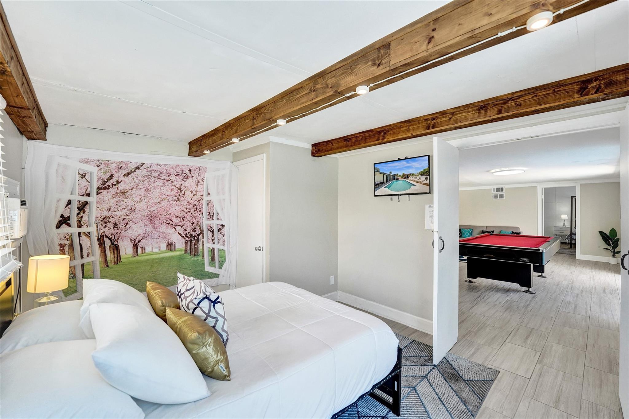 ROYAL PALM ACRES FIRST SE - Residential