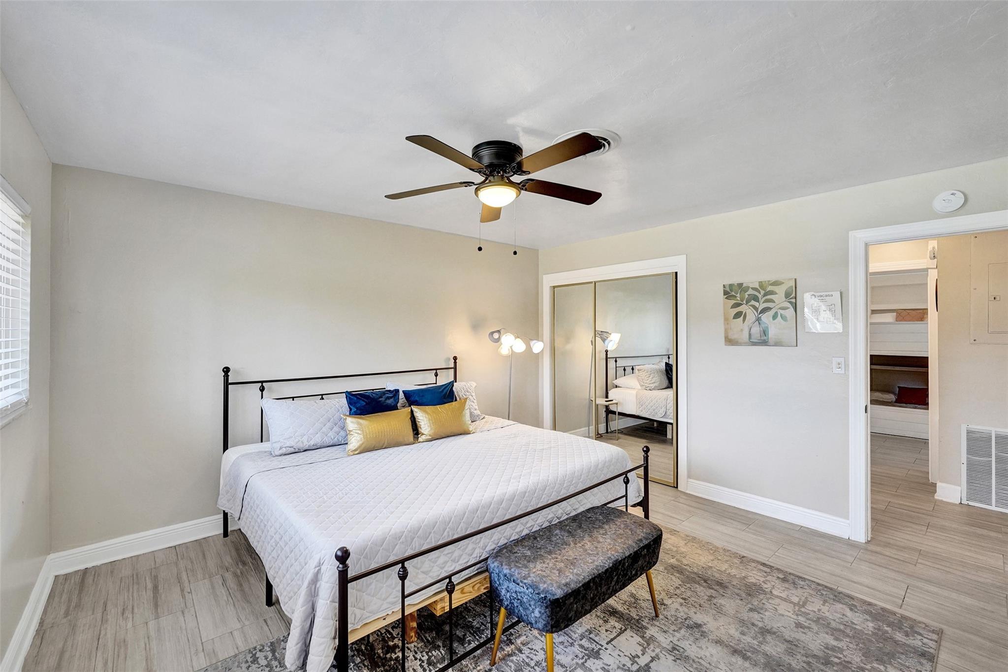 ROYAL PALM ACRES FIRST SE - Residential