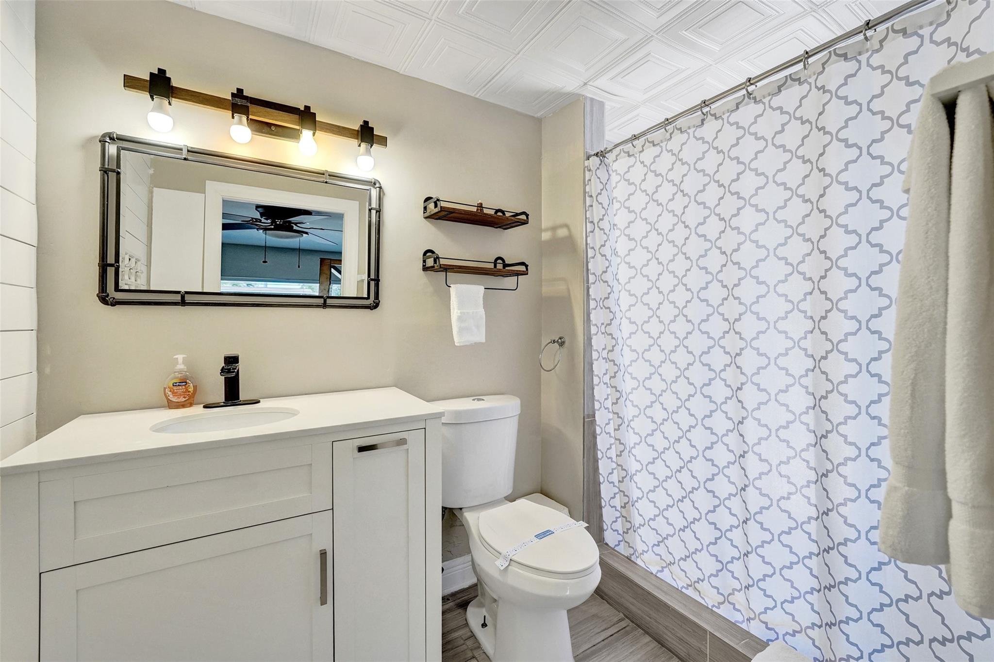 ROYAL PALM ACRES FIRST SE - Residential