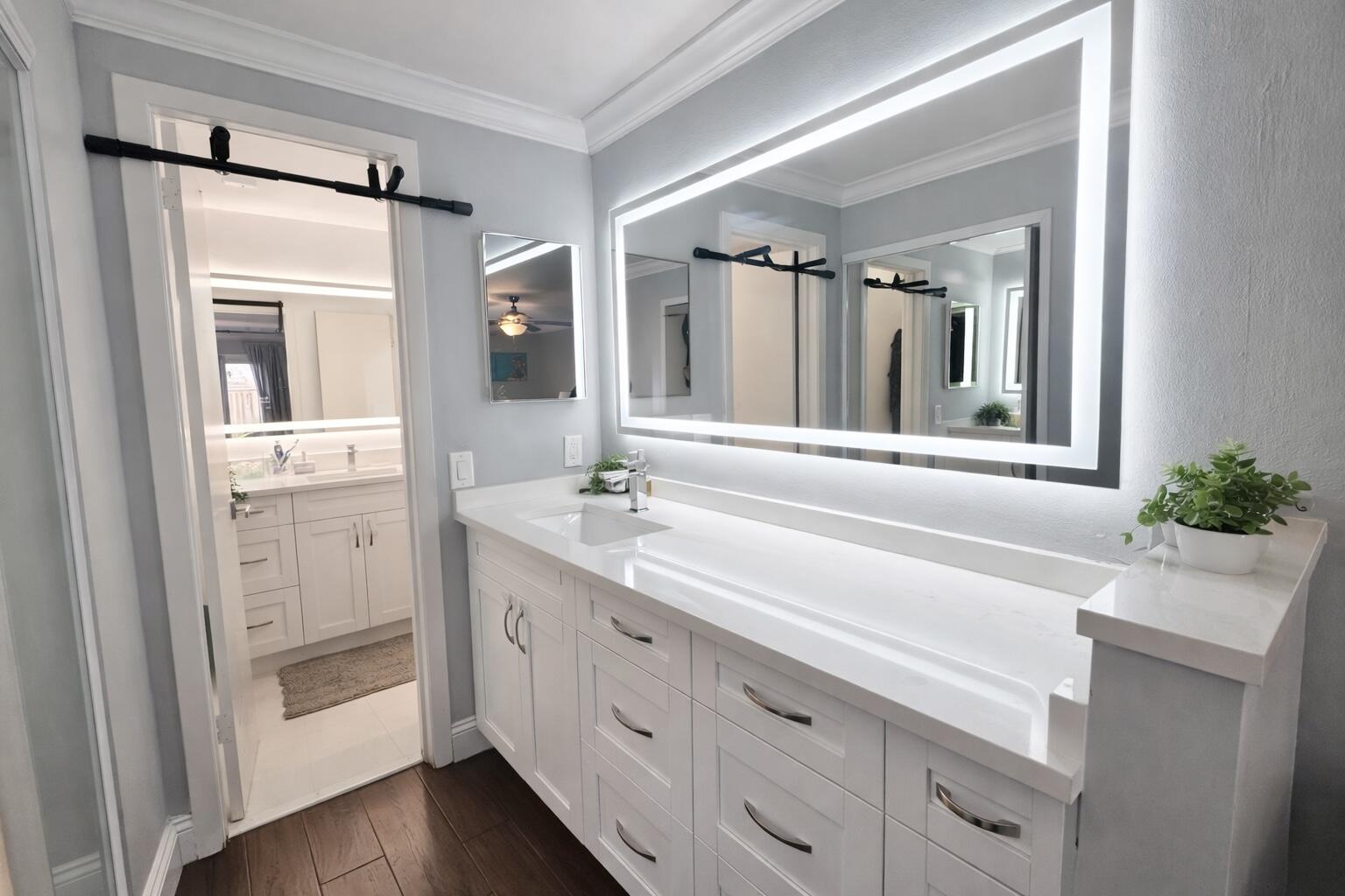 ROCK ISLAND LAND CORP - Residential Lease