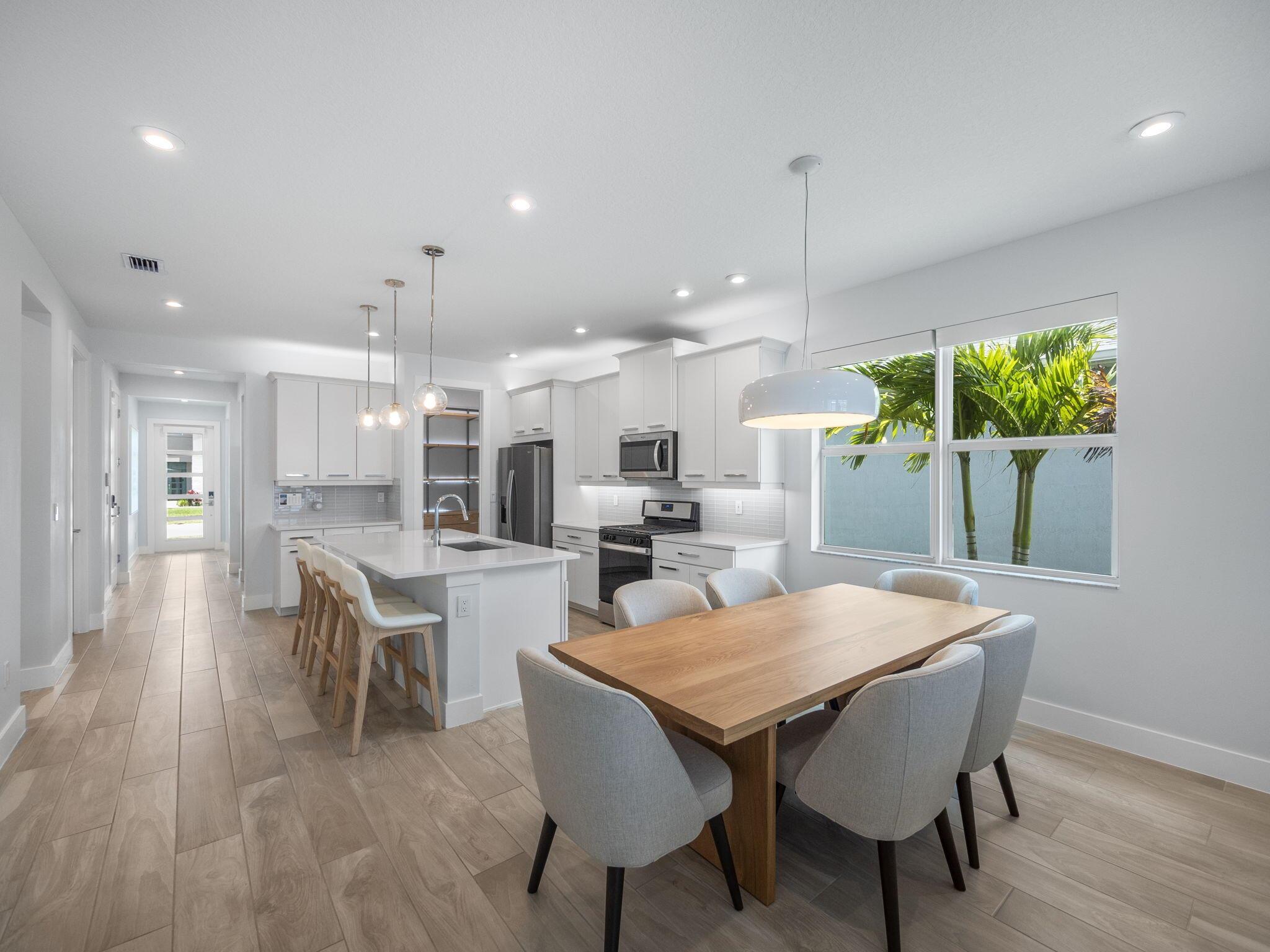 EMERY II - Residential