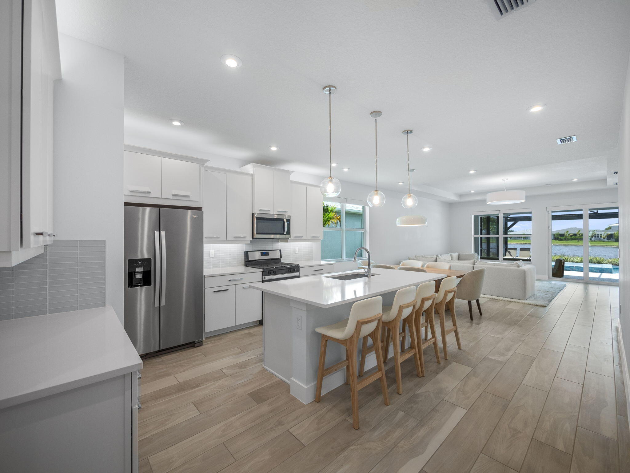 EMERY II - Residential