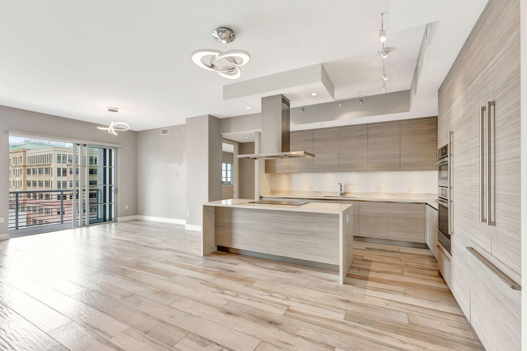 TOWER 155 CONDO - Residential