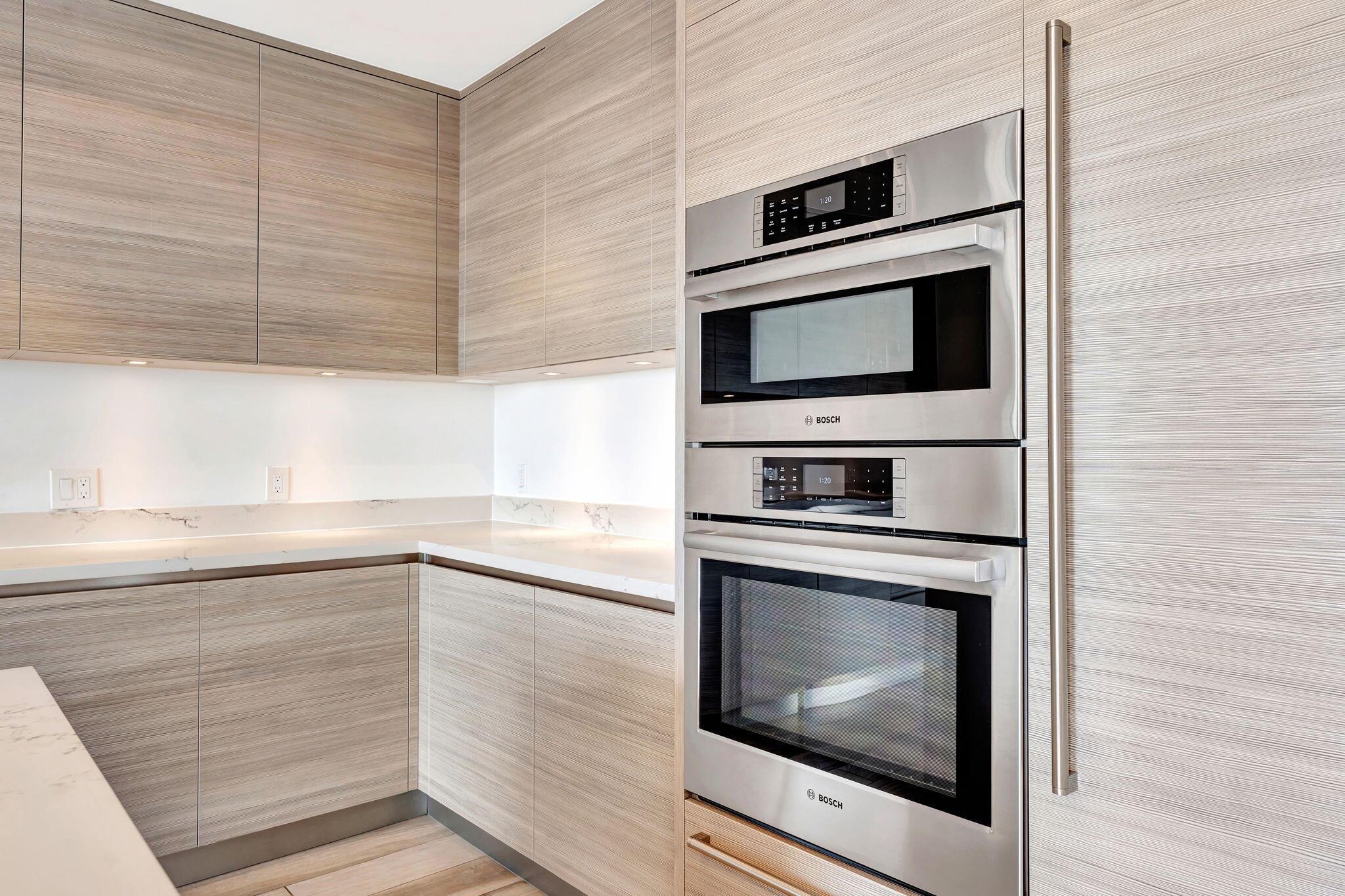 TOWER 155 CONDO - Residential
