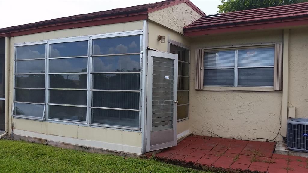 Photo of 139 Lake Anne Drive, West Palm Beach, FL 33411 (MLS # R10661345)