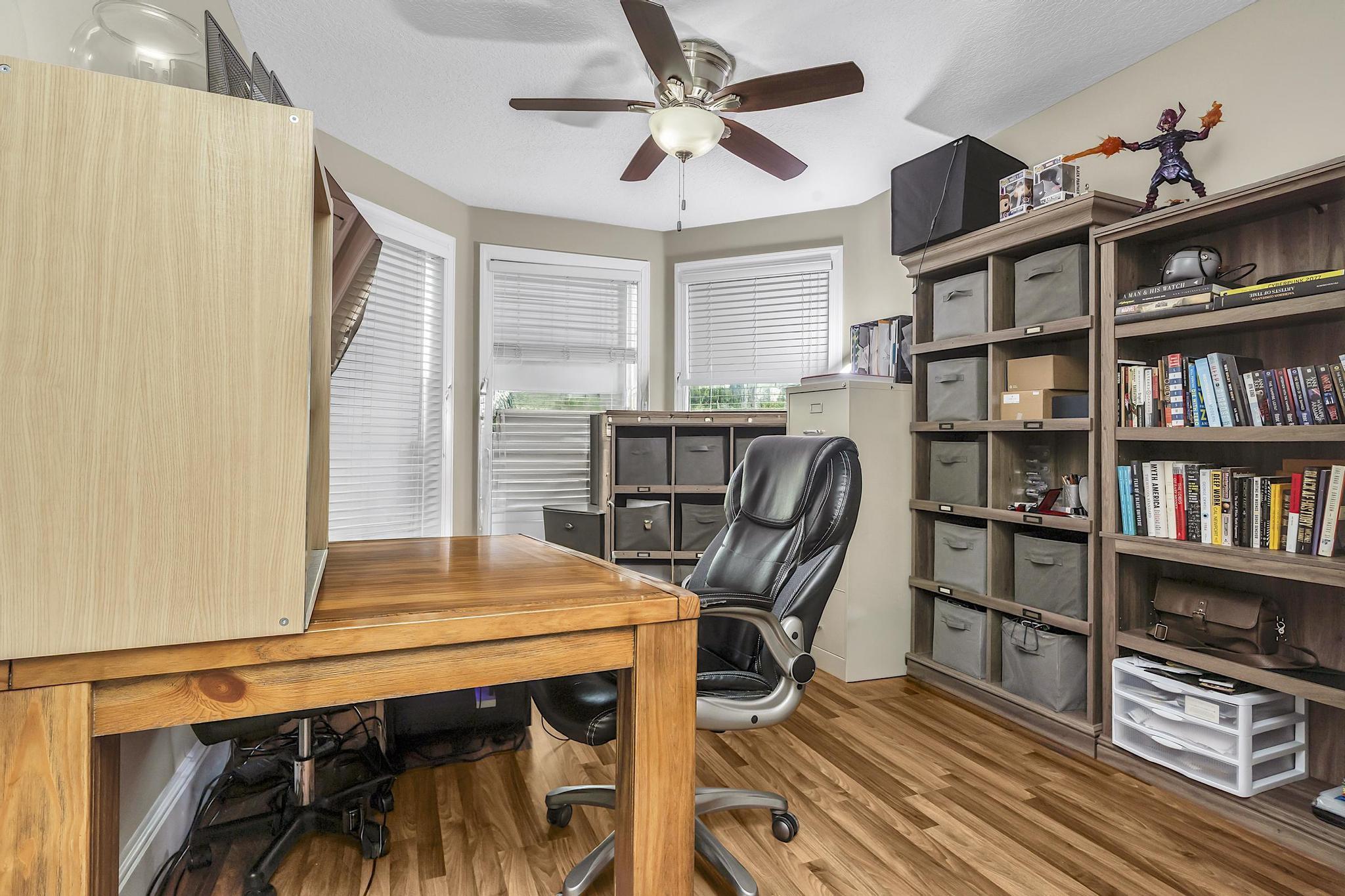 HEFTLER HOMES AT PEMBROKE SHORES - Residential