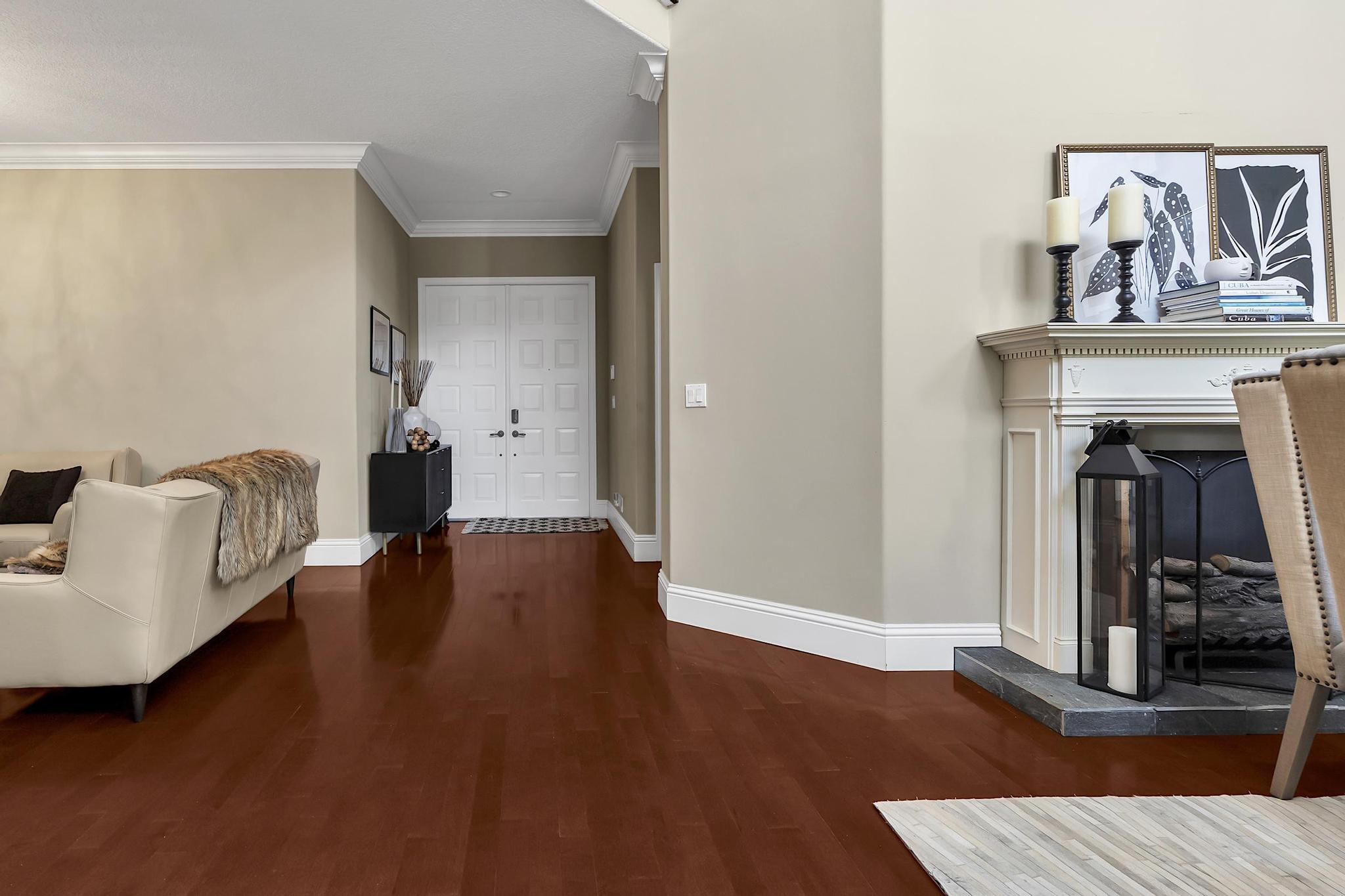 HEFTLER HOMES AT PEMBROKE SHORES - Residential