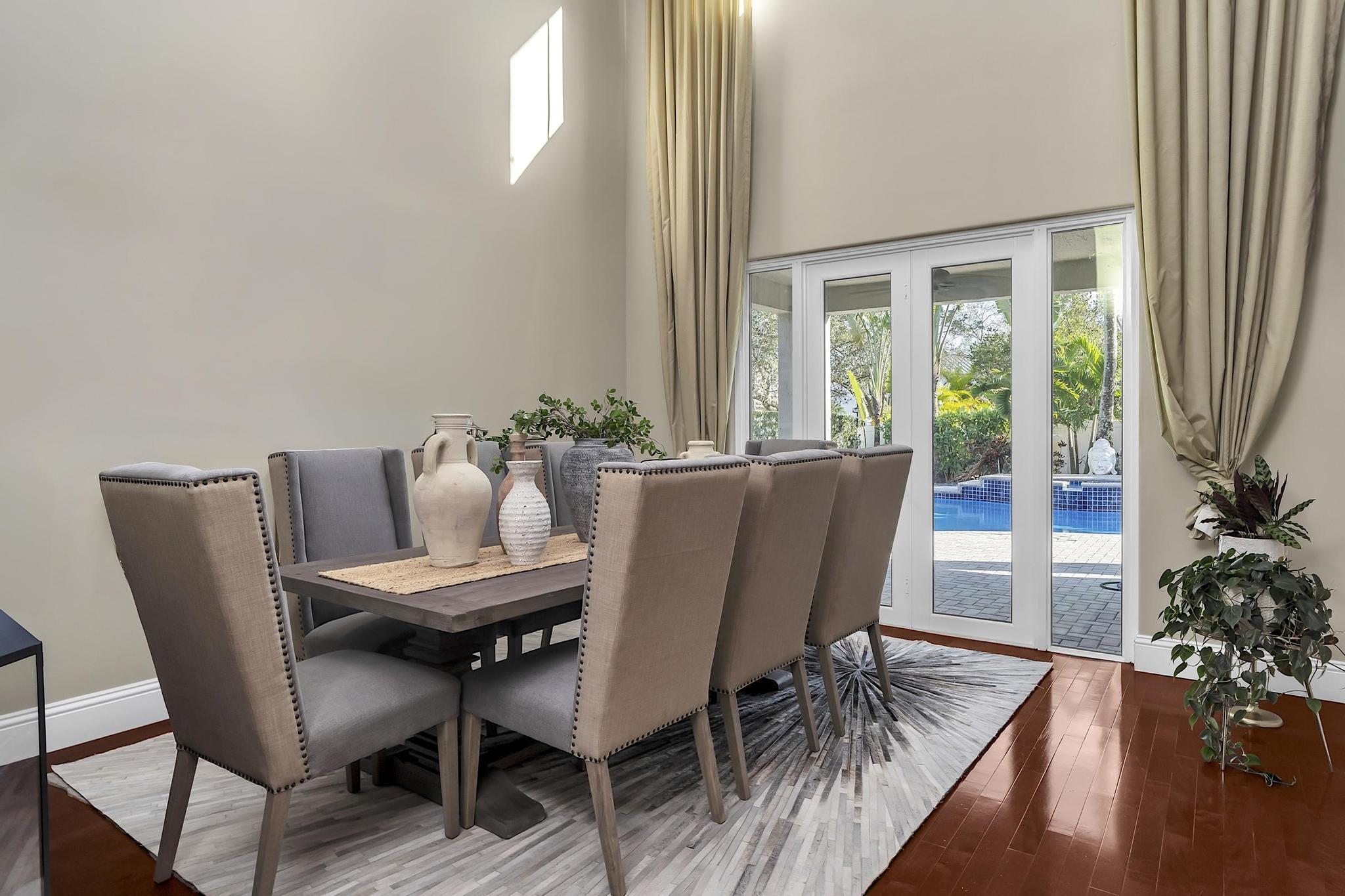 HEFTLER HOMES AT PEMBROKE SHORES - Residential