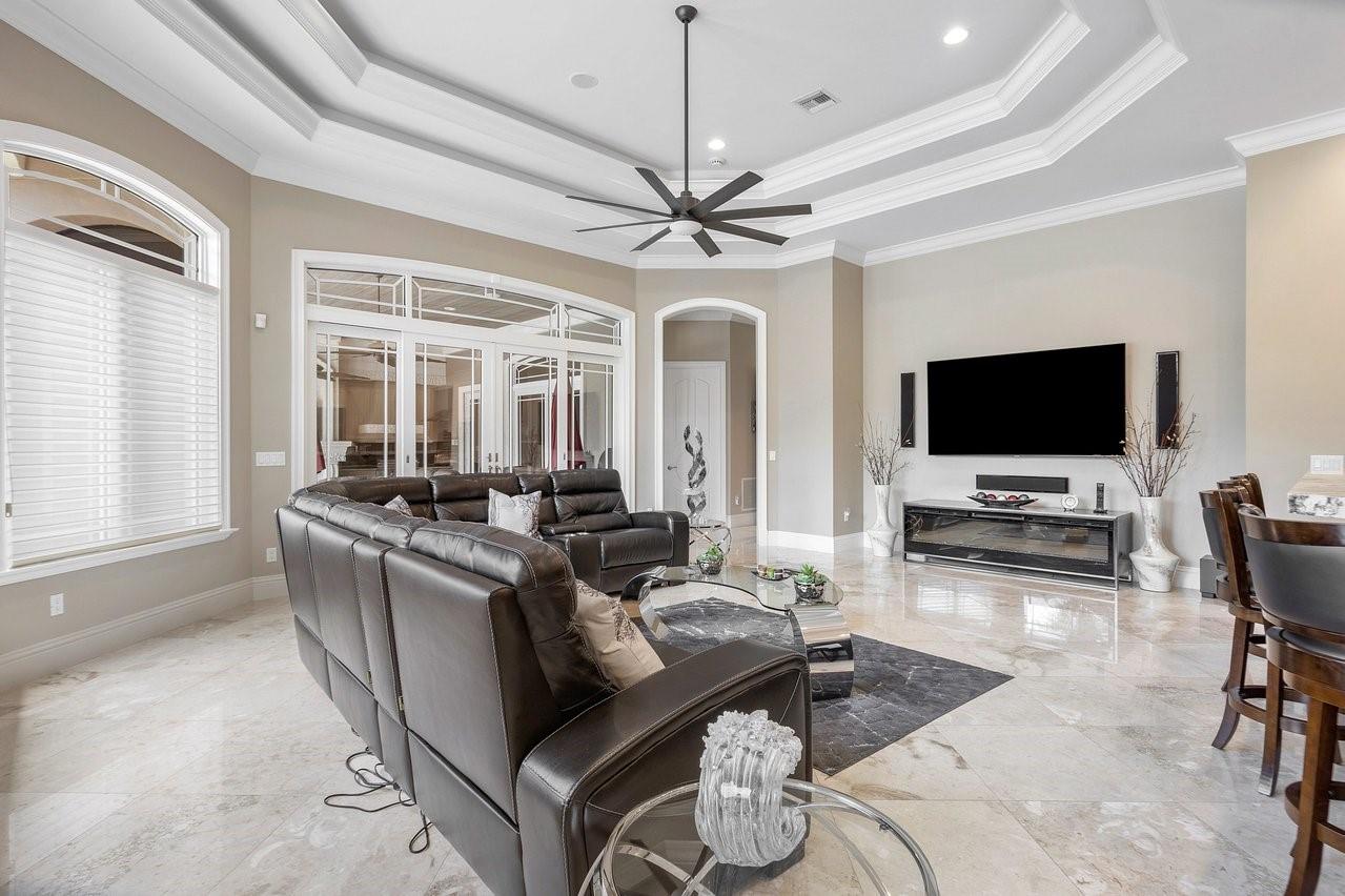 PINE TREE ESTATES - Residential